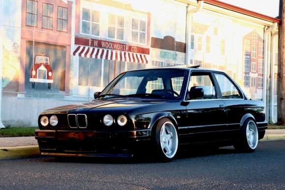 Another buddies spotless e30 coupe