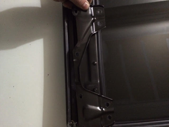 This is how far to the side it wants to fit. I think i need to pick up some strips of steel and make a simple adapter to match the 2 up. There is room for adjustment once i add the rubber gaskets back in to the assembly, i may need to space things out anyway.