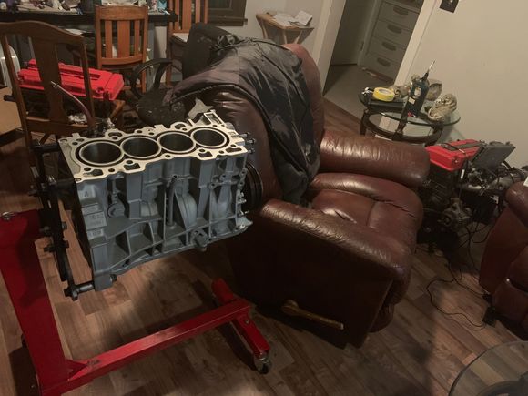 I can’t remeber if I said, I rebuilt this b16a3 super duper fresh over 10 months lol. I was going to sell it, but decided I would install it into my car so it can be mobile for my 6 hour move to come. Rebuild was pretty anal and costed me 2k. 