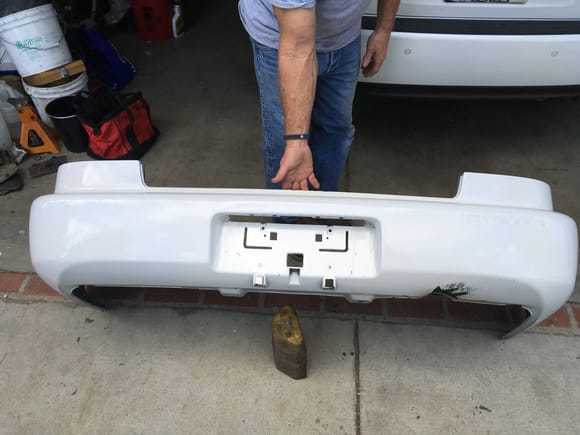 94-97 USDM Acura Integra Sedan Rear Bumper
Fits 94-01 SEDAN only
Pretty clean color is a little off white (maybe champ white)
$50