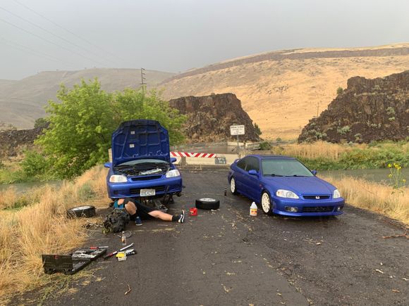 I wanted to do some random stuff. Working on a car in a garage, in a town.. is just too easy. Where’s the challenge? So we loaded up tools and courage, drive 3 hours, very far from any town.. and changed him clutch. I’ve always wanted to do a major repair in the middle of no where lol. 
