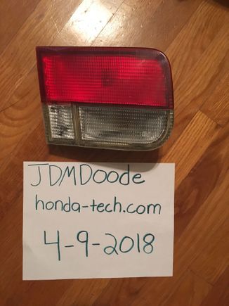 LEFT side inner tail light. Came off a 
99-00 Civic Coupe. 
$10