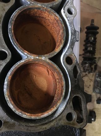 D16Y7 with rust in the cylinder walls, looking to sleeve it…