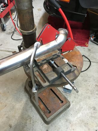 Some scrap 2.5" pipe I have been using for practice. The weld around the top was my experience with a harbor freight flux core welder. No beuno...lol