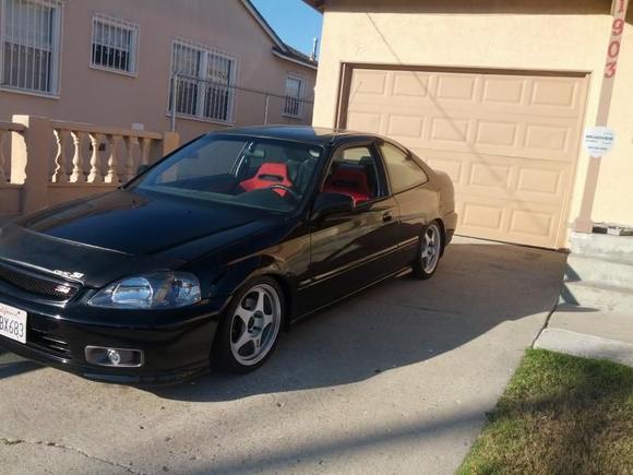 Picked up some minty red DC2 Recaros