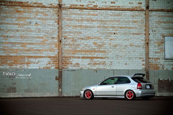 Old wheel set-up.  4-spoke SSRs

www.TWOLITREmedia.com