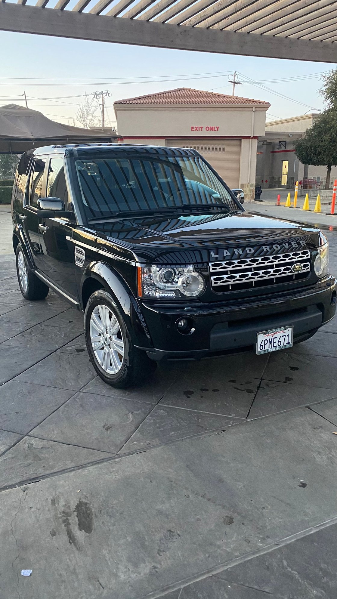 2011 Land Rover LR4 - 2011 LR4 HSE LUX 7 pass 63.5k miles. Santorini Black on Ebony - Used - VIN SALAK2D45BA547066 - 63,500 Miles - 8 cyl - AWD - Automatic - SUV - Black - Walnut Creek, CA 94597, United States