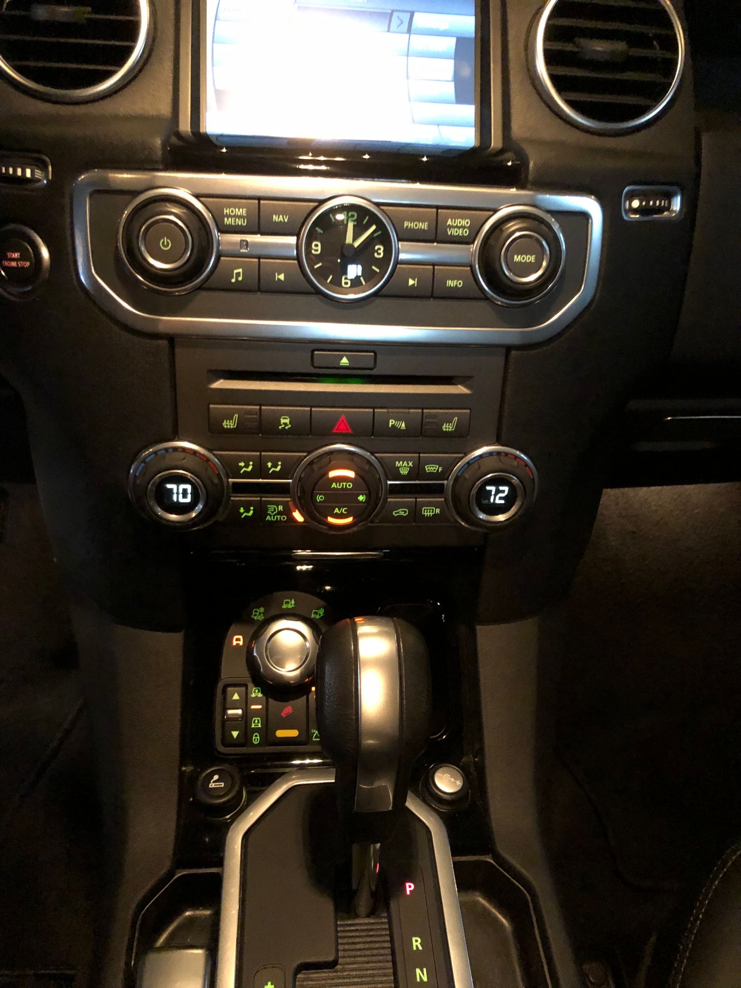 2010 Land Rover LR4 - 2010 Land Rover LR4 Lux plus HD package - very low miles - $21,500 obo - Used - VIN SALAK2D41AA539013 - 8 cyl - AWD - Automatic - SUV - Black - Chattanooga, TN 37353, United States