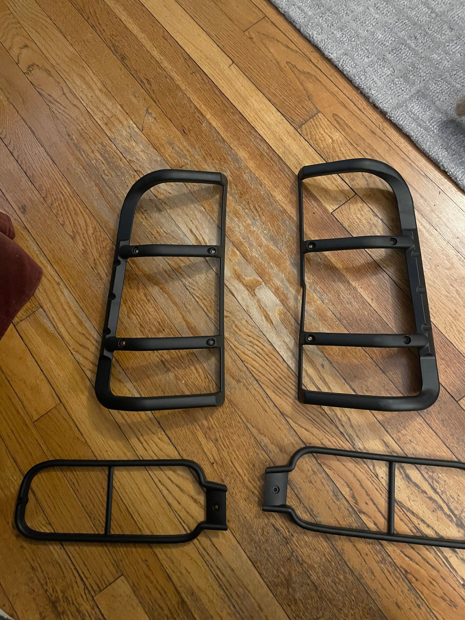 Accessories - Discovery 2 plastic rear lamp guards - New - 1999 to 2002 Land Rover Discovery - Watertown, MA 02472, United States