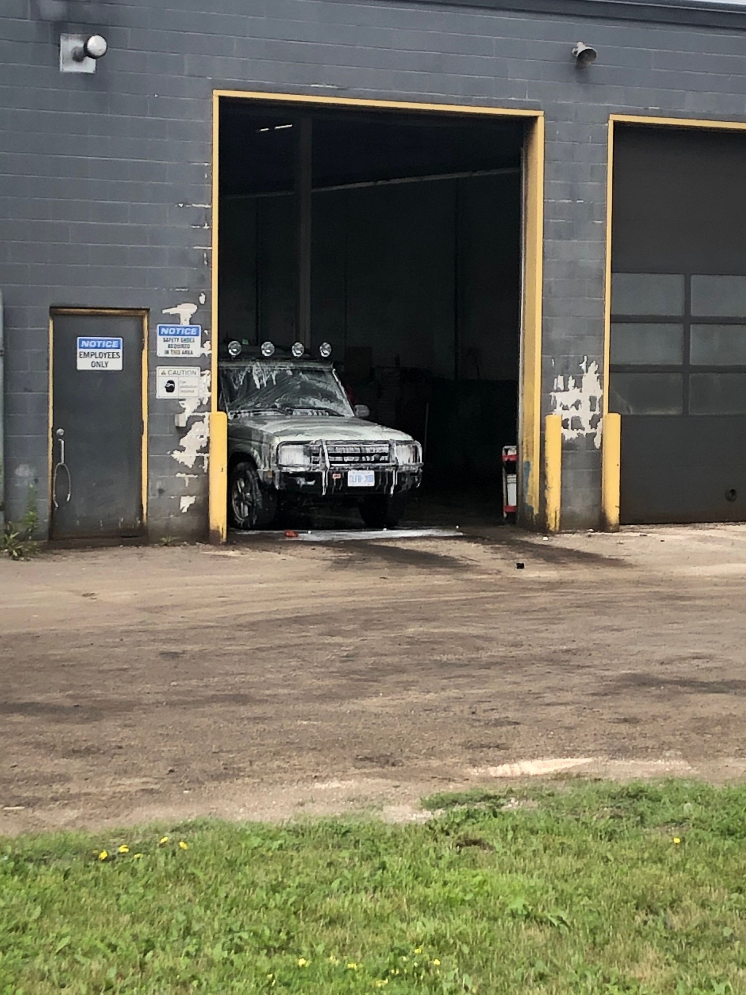 2004 Land Rover Discovery - 2004 discovery - Used - VIN SALTW19404A842448 - 71,000 Miles - 8 cyl - 4WD - Automatic - SUV - Other - Cambridge, ON N1R7J7, Canada