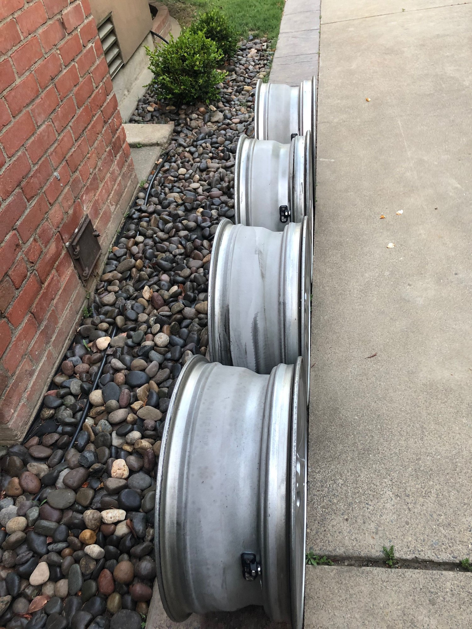 2007 Land Rover Range Rover - Range Rover 19" Wheels (fits 2003 to 2013) - Northern California - Used - VIN 1234567890 - Sacramento, CA 95818, United States