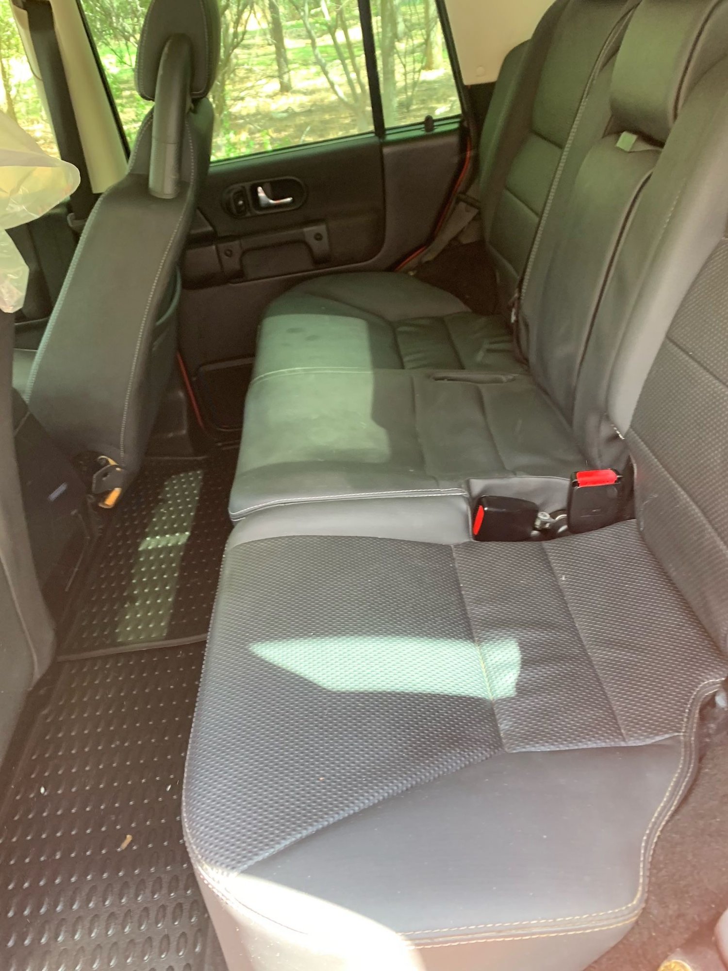 2004 Land Rover Discovery - 04 G4 Disco - Used - VIN SALTL19464A830989 - 115,500 Miles - 8 cyl - 4WD - Automatic - SUV - Orange - Austin, TX 78759, United States