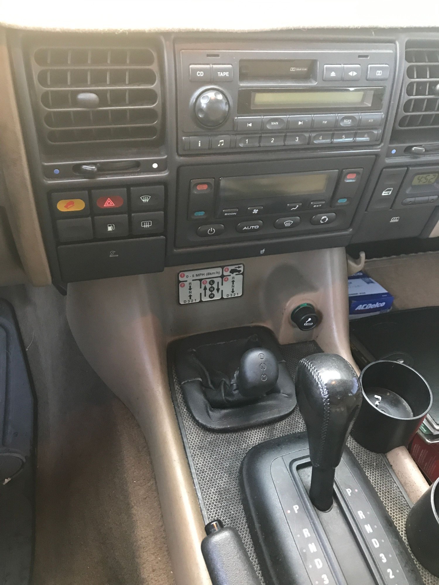 2000 Land Rover Discovery - 2000 & 2004 Discovery II for sale - Used - VIN SALTY1243YA260712 - 192,340 Miles - 8 cyl - 4WD - Automatic - SUV - Red - Auburn, PA 17922, United States