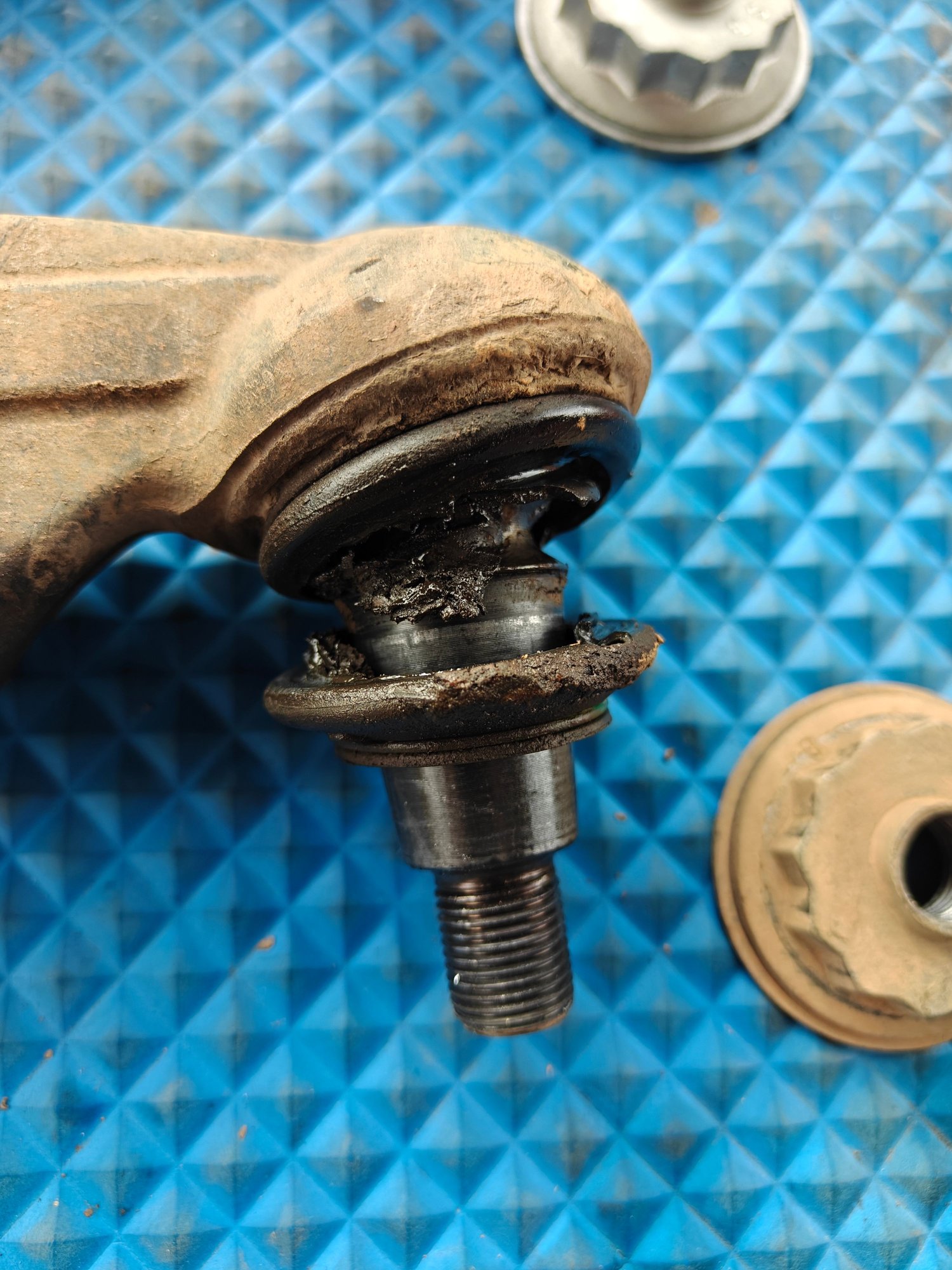 joint was still tight, boot split and started squeaking, no lube