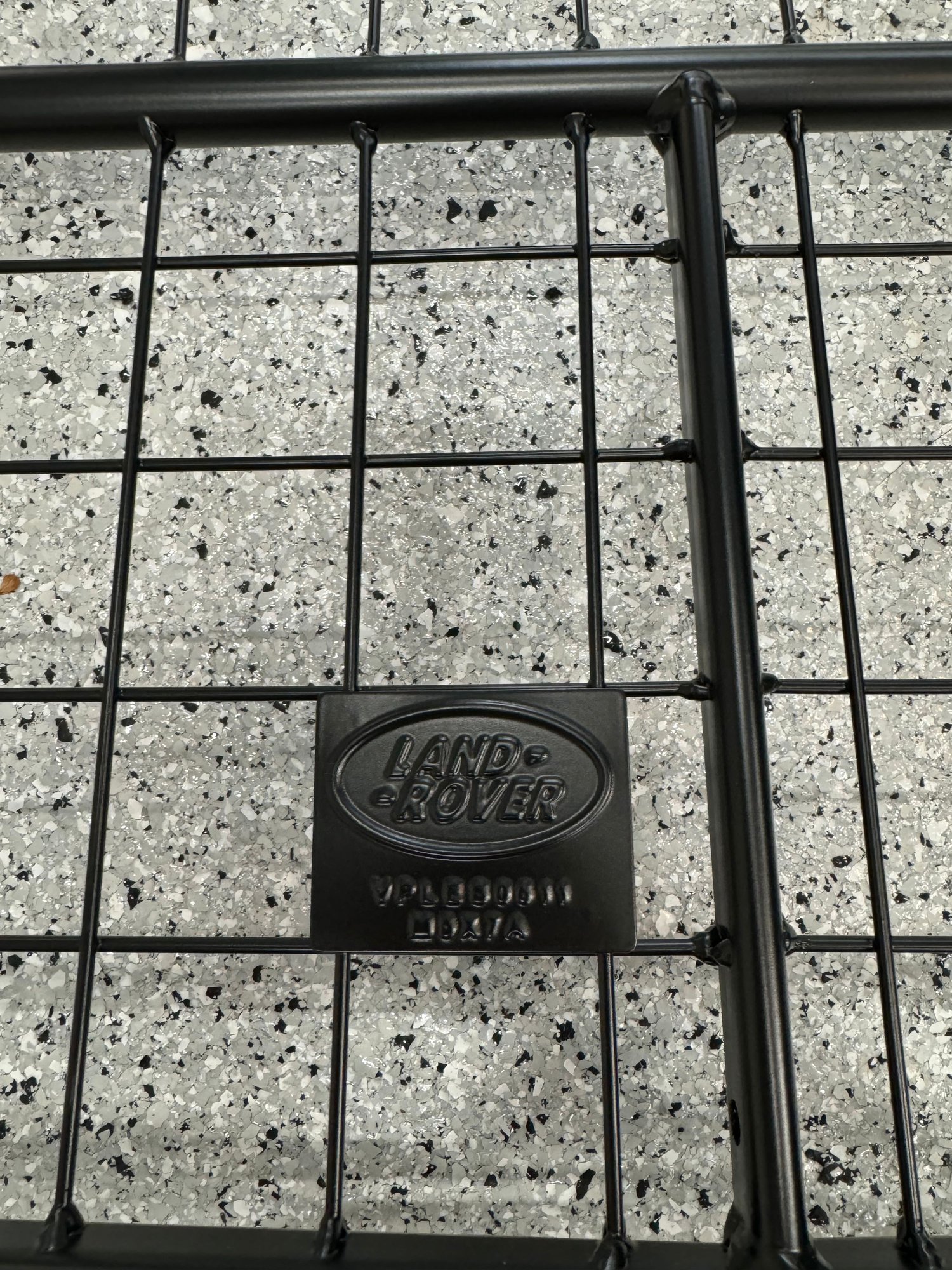 Interior/Upholstery - Land Rover Defender 110 Loadspace Partition - Used - 2020 to 2024 Land Rover Defender 110 - Beverly Hills, MI 48025, United States