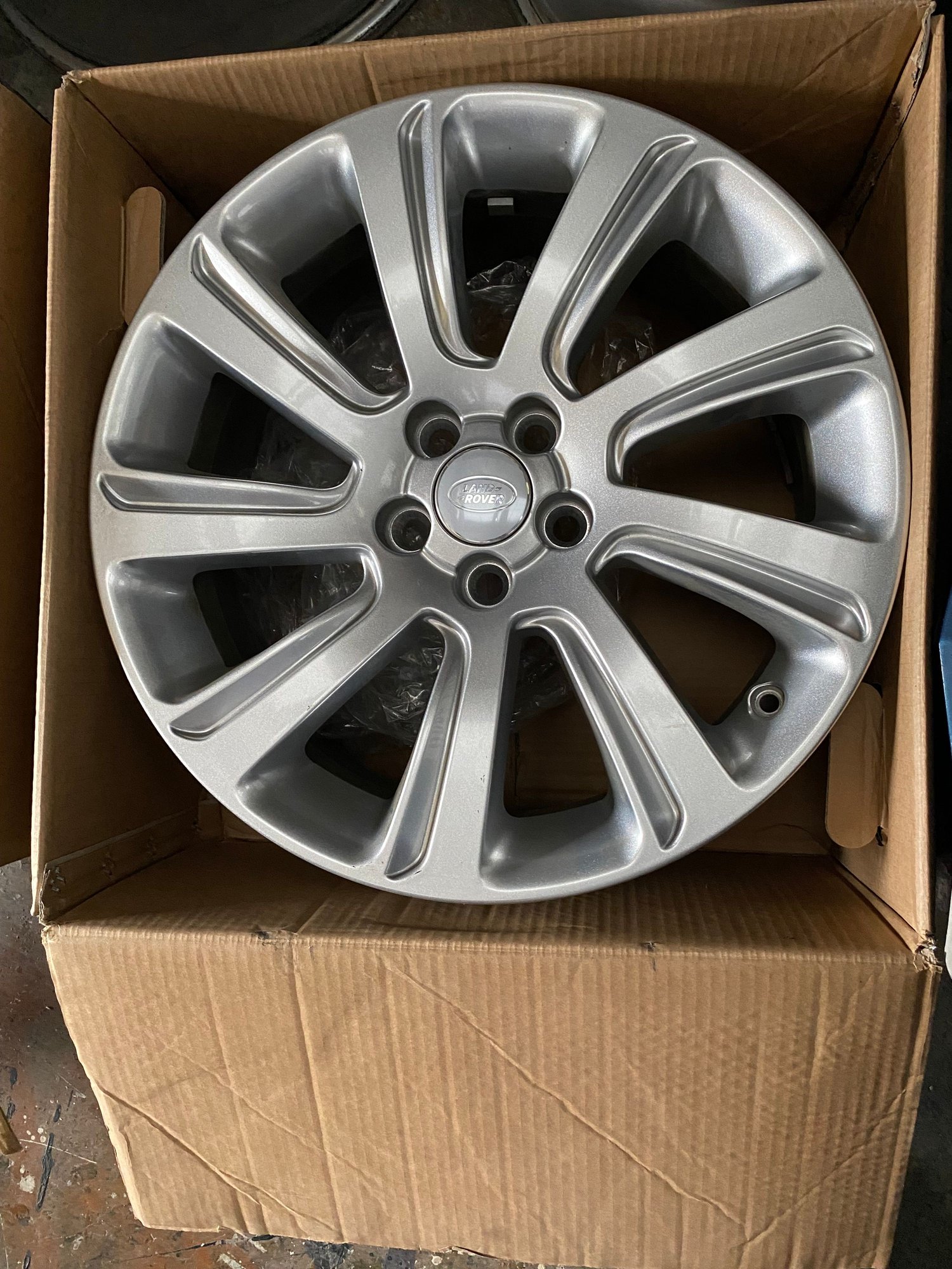 Wheels and Tires/Axles - I have two sets of Land Rover rims for sale in Dallas,TX - Used - All Years  All Models - Dallas, TX 75229, United States