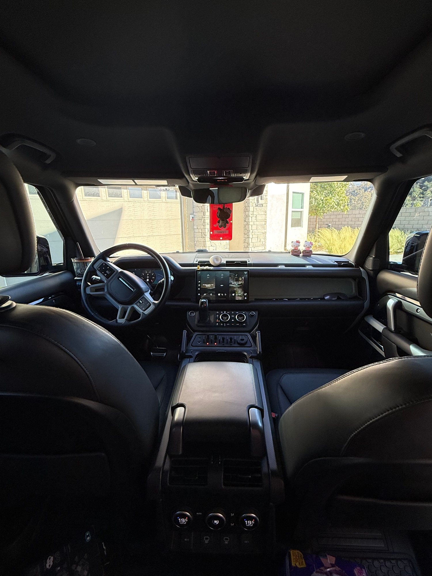 2022 Land Rover Defender - 2022 Land Rover Defender 110 • HSE Sport Utility 4D - Used - VIN SALE3ERU8N2087263 - 56,000 Miles - 6 cyl - AWD - Automatic - SUV - Black - San Diego, CA 92126, United States