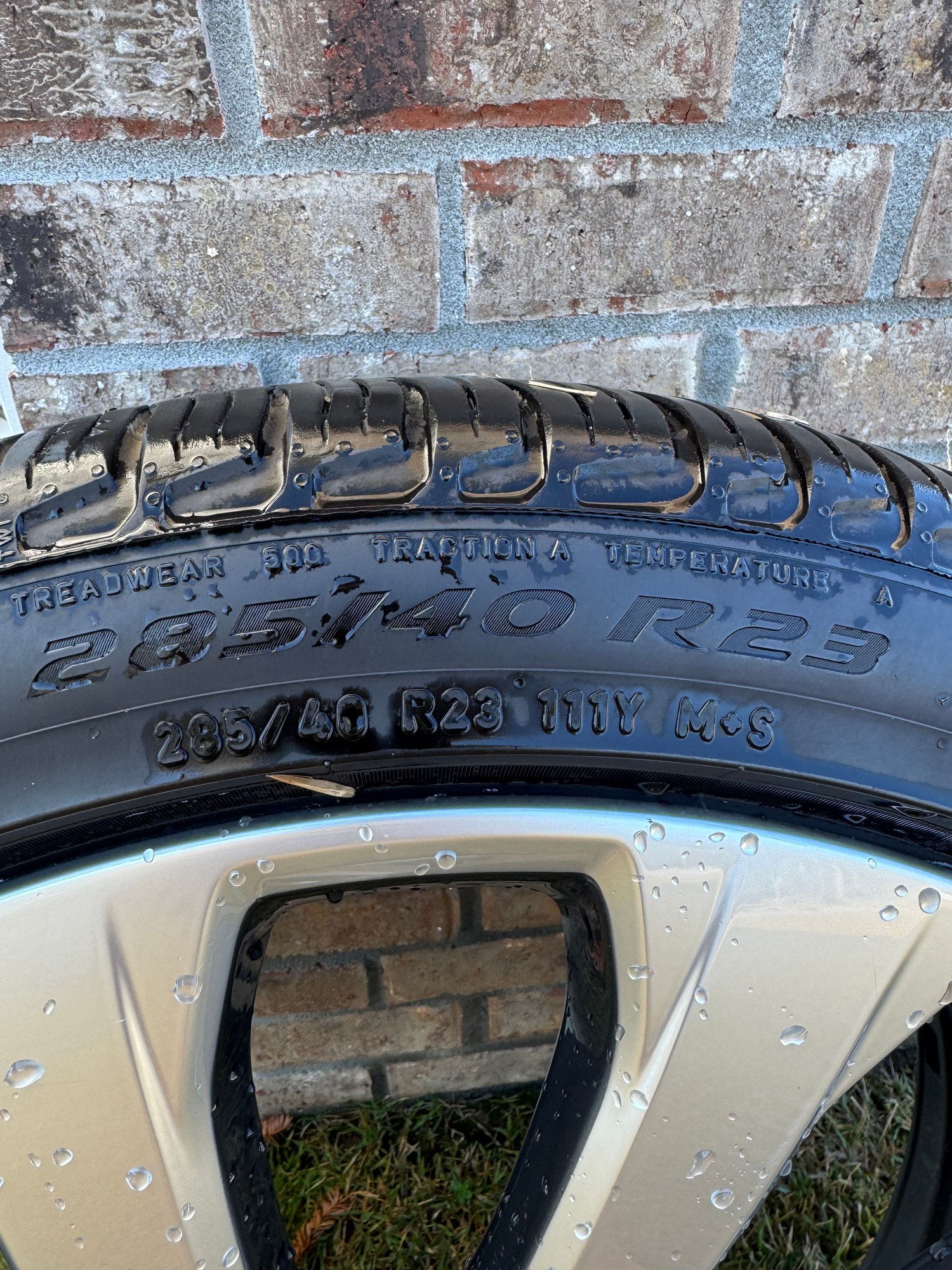 Wheels and Tires/Axles - 23” SV style 1079 wheels and tires - Used - 2010 to 2027 Land Rover All Models - Pensacola, FL 32507, United States