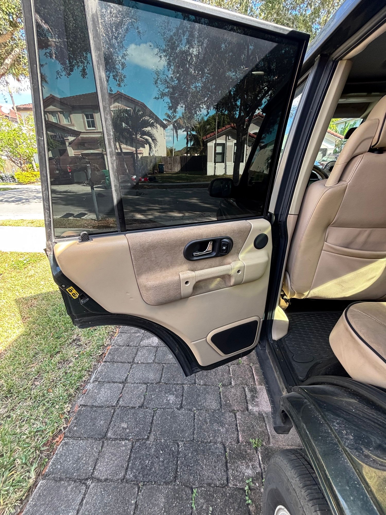 2003 Land Rover Discovery - FS: 2003 D2 SE-Complete, Rust-Free, 2-Owner, 154k, Non-Runner-Miami All Original - New - VIN SALTY16433A826239 - 8 cyl - 4WD - Automatic - Truck - Other - Miami, FL 33196, United States