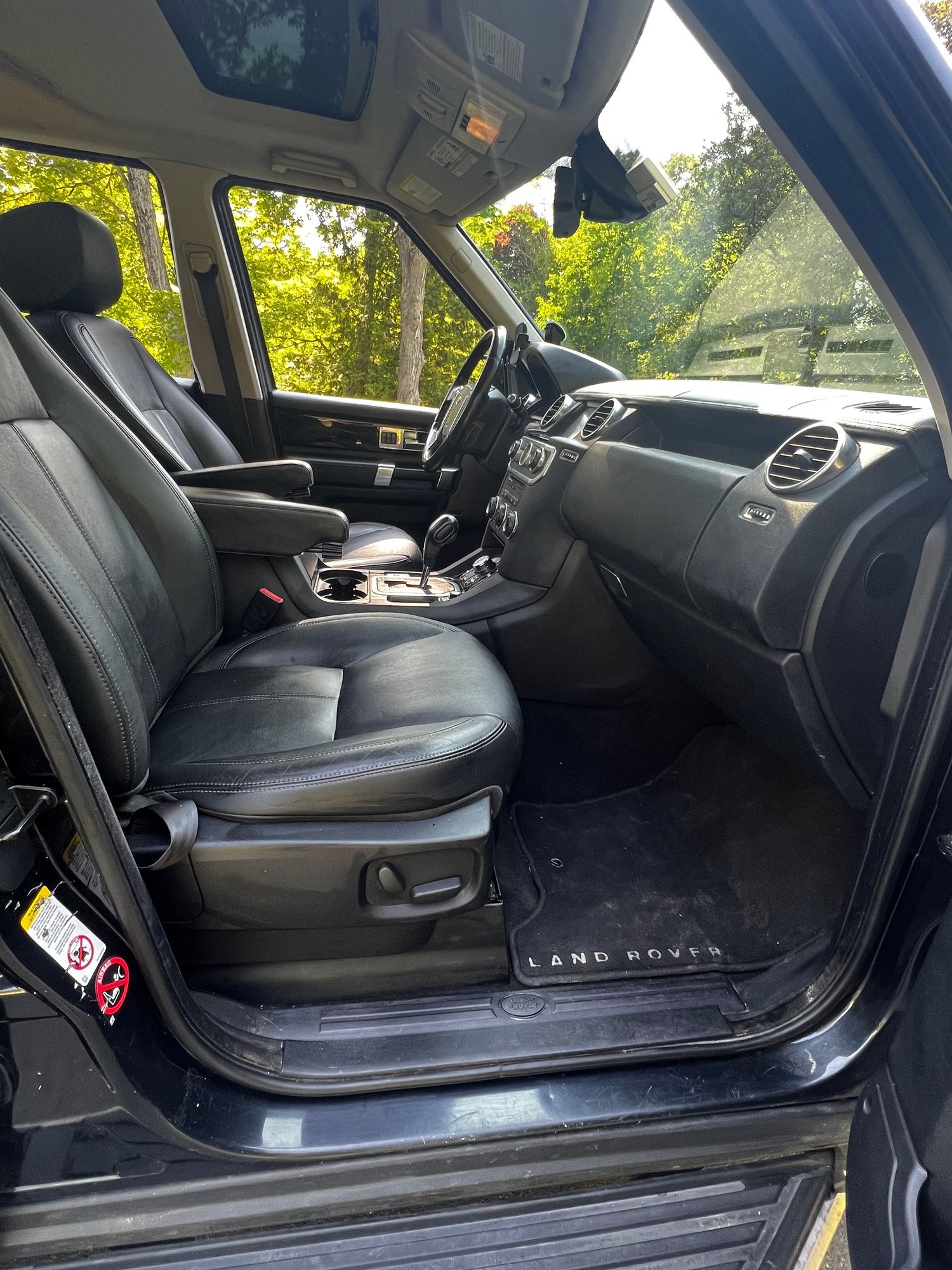 2012 Land Rover LR4 - 2012 lr4 hse lux - Used - VIN SALAK2D43CA606486 - 127,000 Miles - 8 cyl - AWD - Automatic - SUV - Black - Stockbridge, MA 01262, United States