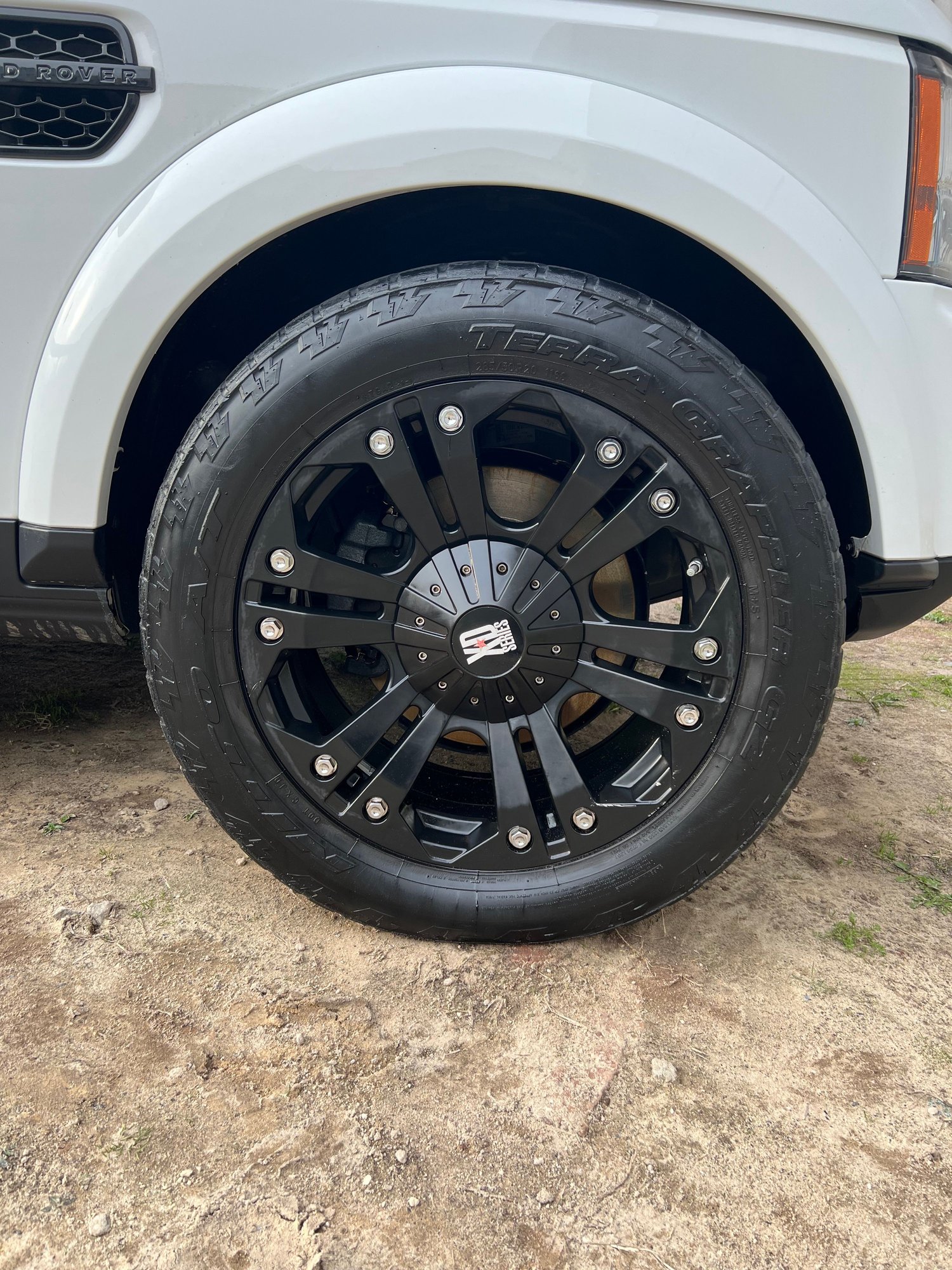 2012 Land Rover LR4 - 2012 Land Rover LR4 HSE - Used - VIN SALAK2D49CA646698 - 83,133 Miles - 8 cyl - AWD - Automatic - White - Jersey City, NJ 07302, United States