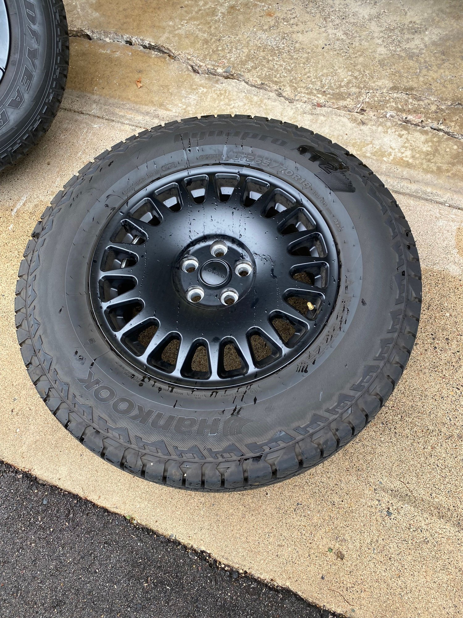 Wheels and Tires/Axles - Nomad and Dynapro AT Wheel/Tire Package for L663 Defender - Used - 2020 to 2025 Land Rover Defender 110 - St Paul, MN 55117, United States