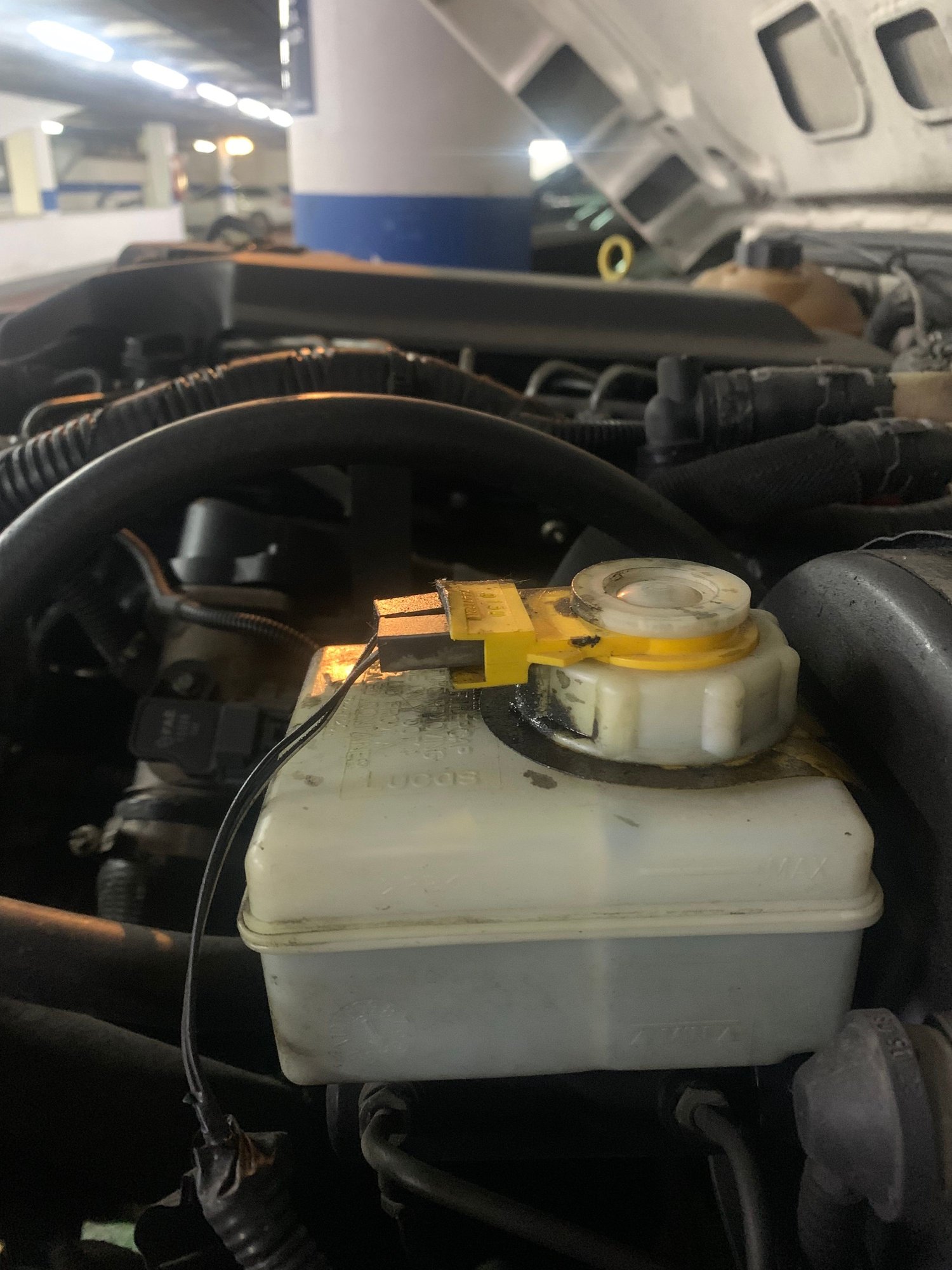 Brake fluid leak? Land Rover Forums Land Rover Enthusiast Forum