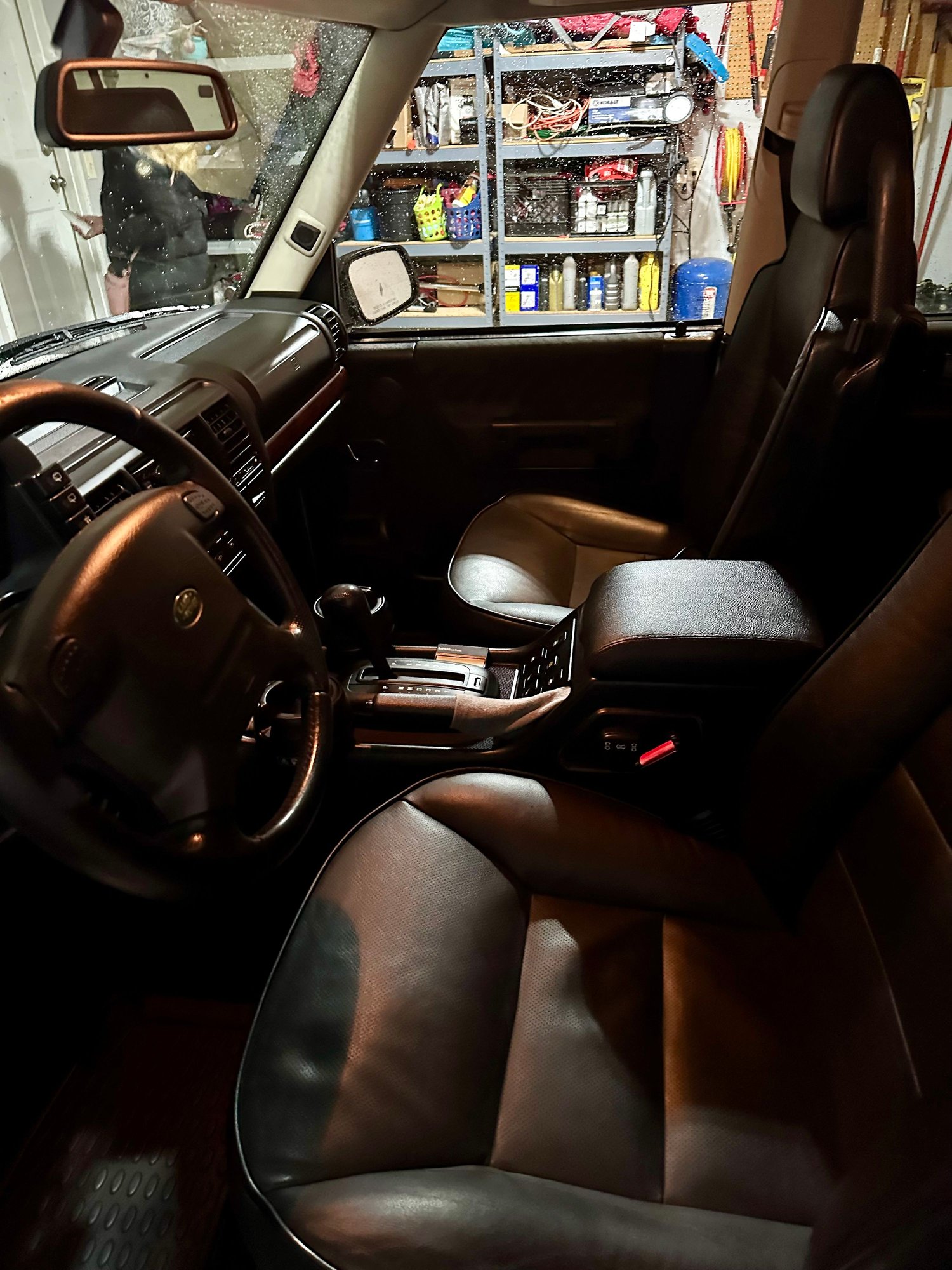 2004 Land Rover Discovery - 2004 Land River Discovery - Used - VIN SALTW19494A865677 - 115,000 Miles - 8 cyl - 4WD - Automatic - SUV - White - Normal, IL 61761, United States