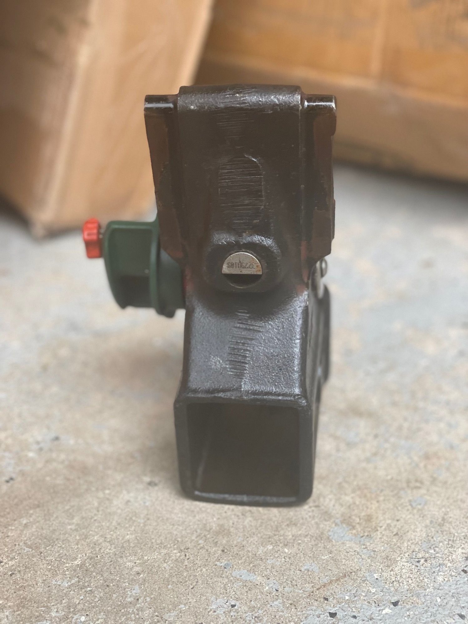 Accessories - Lr3 lr4 rrsport landrover hitch - new style - Used - 2005 to 2009 Land Rover LR3 - 2010 to 2016 Land Rover LR4 - 2006 to 2013 Land Rover Range Rover Sport - Middletown, RI 02842, United States