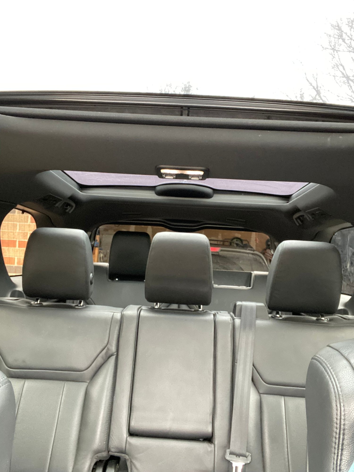 2018 Land Rover Discovery - 2018 Discovery - Used - VIN SALRG2RV9JA059386 - 75,350 Miles - 6 cyl - AWD - Automatic - SUV - White - Temple, TX 76502, United States