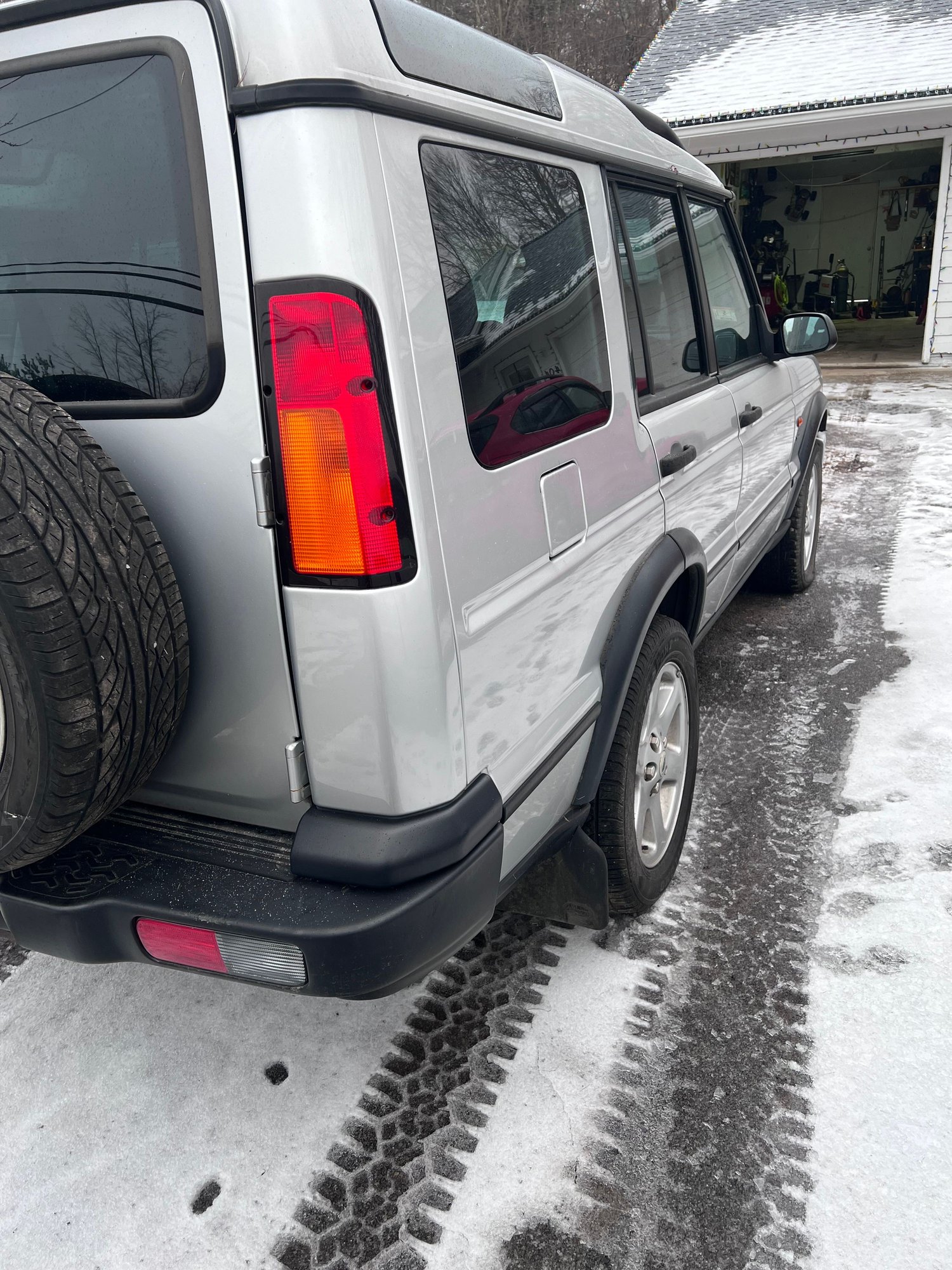 2004 Land Rover Discovery - 2004 Land Rover Discovery (Blown Head Gasket) - Used - VIN SALTW19424A865987 - 87,000 Miles - 8 cyl - AWD - Automatic - SUV - Silver - Gansevoort, NY 12831, United States