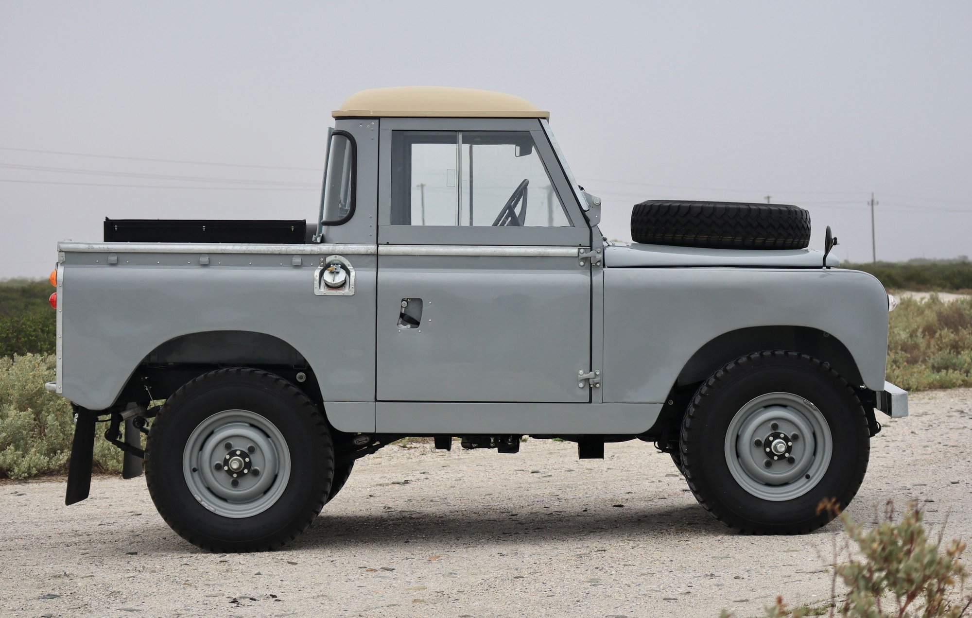 1967 Land Rover Land Rover - For sale: 1967 Land Rover Series 2A 88' 2.25 Diesel - Used - VIN 31700226D - 2,500 Miles - 4 cyl - 4WD - Manual - Truck - Gray - Cape Town, South Africa
