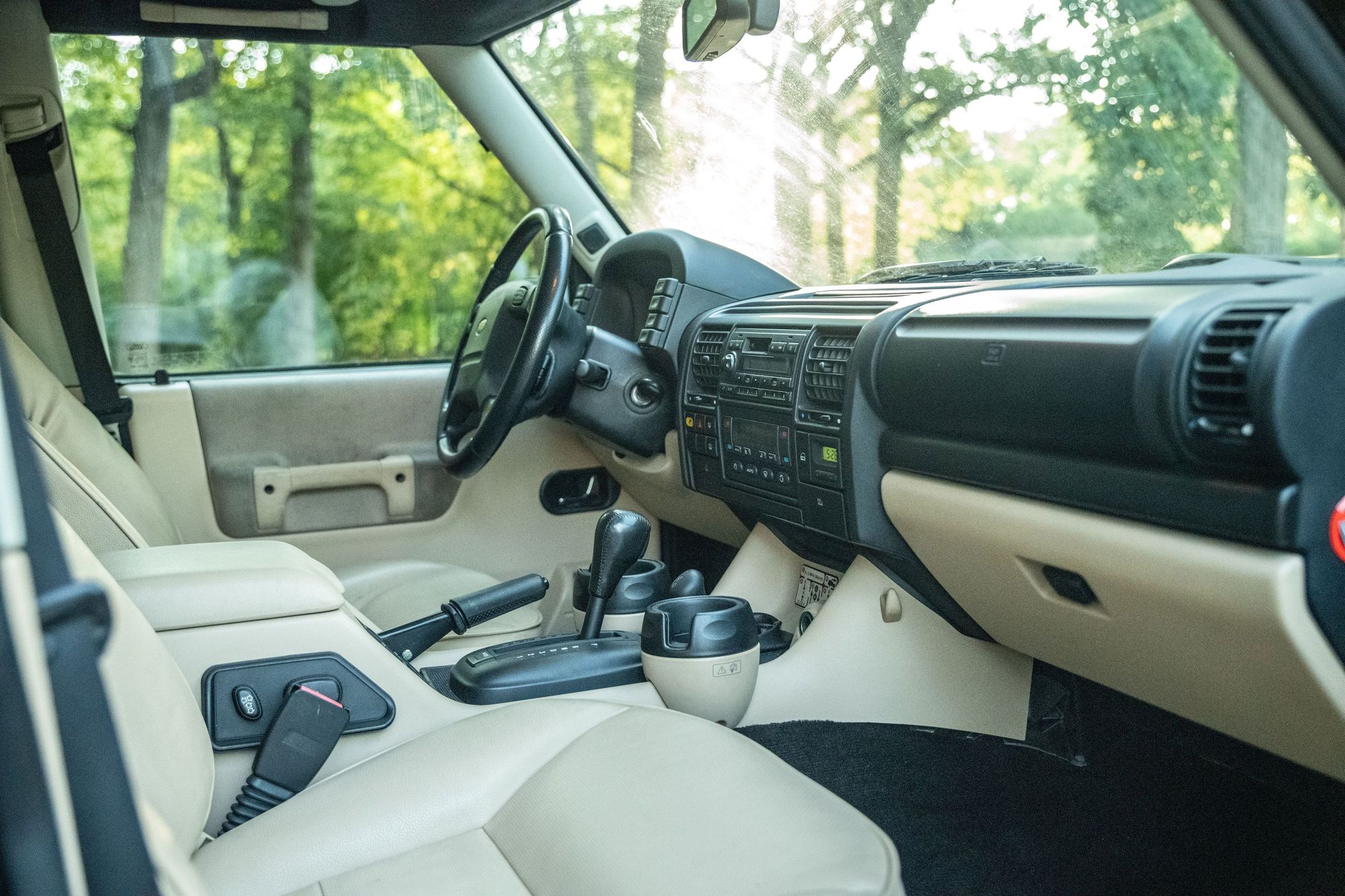 2003 Land Rover Discovery - 2003 Rover Discovery S7 - New Engine - Used - VIN SALTK16423A807182 - 113,500 Miles - 8 cyl - AWD - Automatic - SUV - Black - Antioch, IL 60002, United States