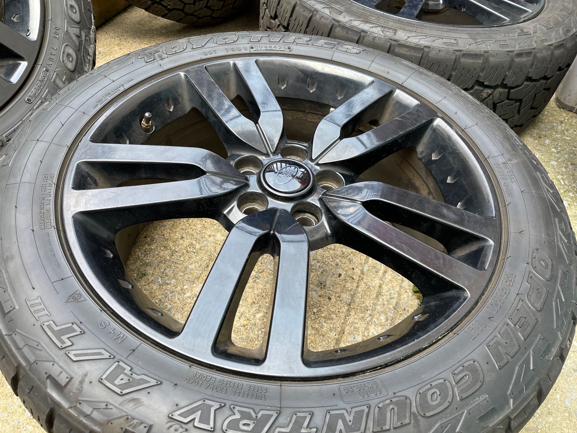 Wheels and Tires/Axles - TOYO Tires AT3 w/ OEM rims 255/50/20 - Used - 2010 to 2016 Land Rover LR4 - Nyc, NY 10312, United States