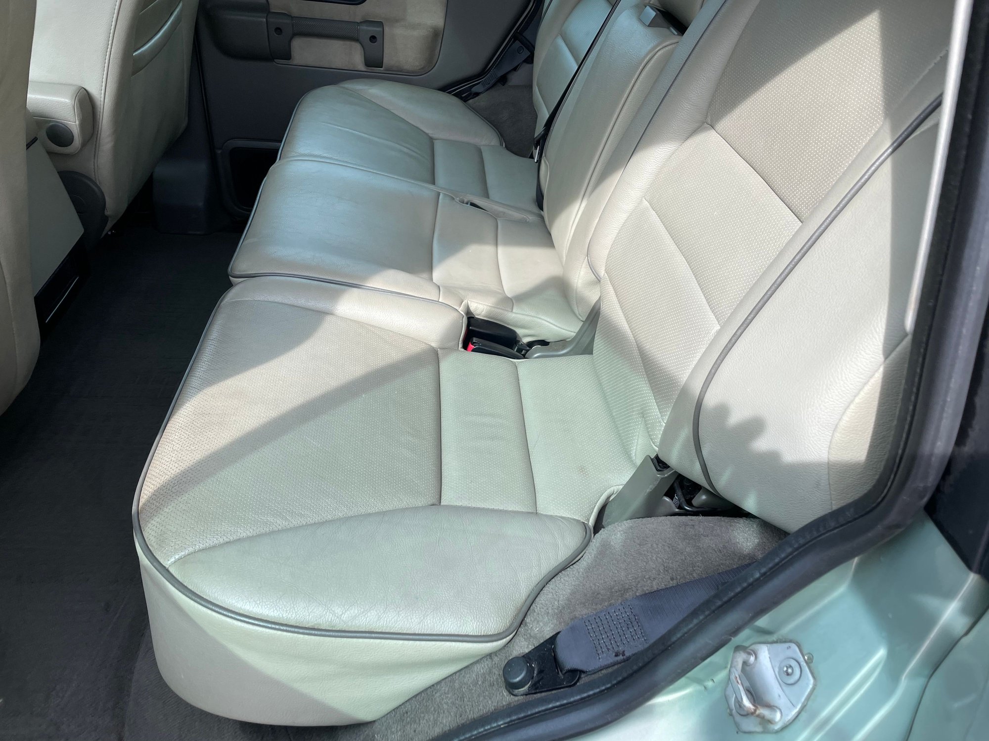 2004 Land Rover Discovery - 2004 Discovery (Original Owner/ Turner Engineering Engine) - Used - VIN Salty194x4a865911 - 120,000 Miles - 8 cyl - 4WD - Automatic - SUV - Other - La Grange, IL 60526, United States