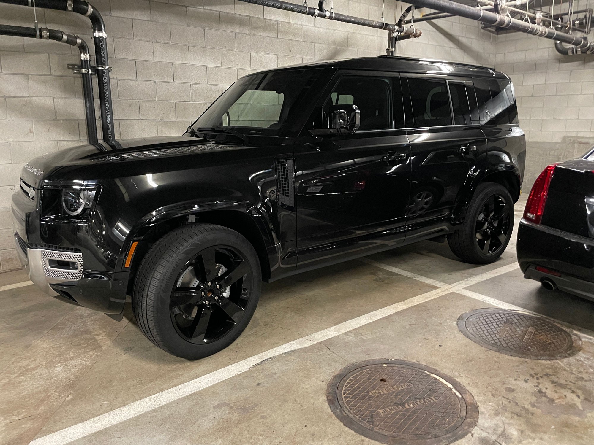 2022 Land Rover Defender - 2022 Defender 110 - Used - VIN 11111111 - 1,500 Miles - 4 cyl - AWD - Automatic - SUV - Black - San Diego, CA 92101, United States