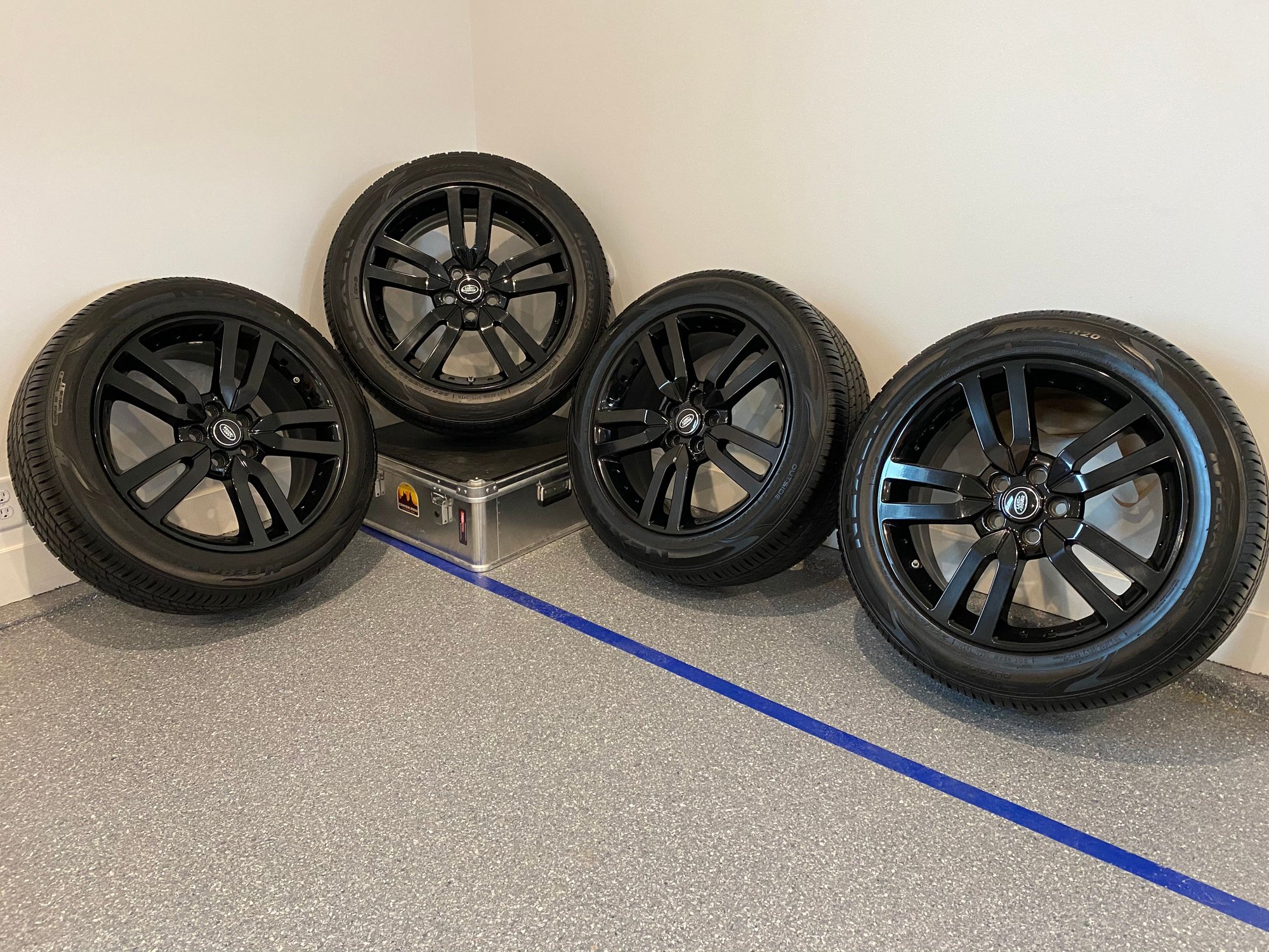 Wheels and Tires/Axles - Land Rover Discovery 4/3 Landmark HSE 20″ Inch 5 Split-Spoke Style 510 - Used - 2014 to 2016 Land Rover LR4 - South Jordan, UT 84009, United States