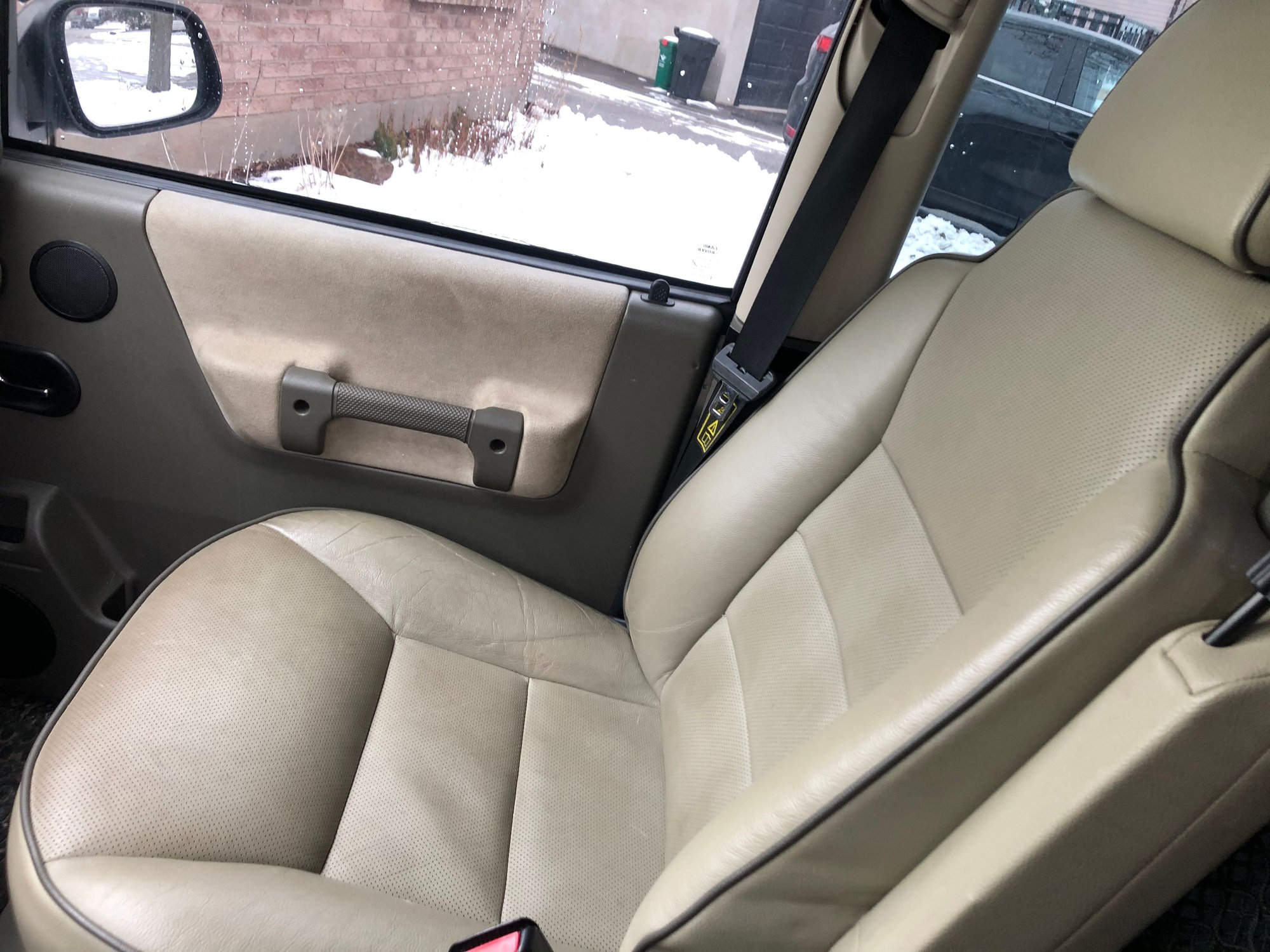 2004 Land Rover Discovery - 2004 discovery - Used - VIN SALTW19404A842448 - 71,000 Miles - 8 cyl - 4WD - Automatic - SUV - Other - Cambridge, ON N1R7J7, Canada