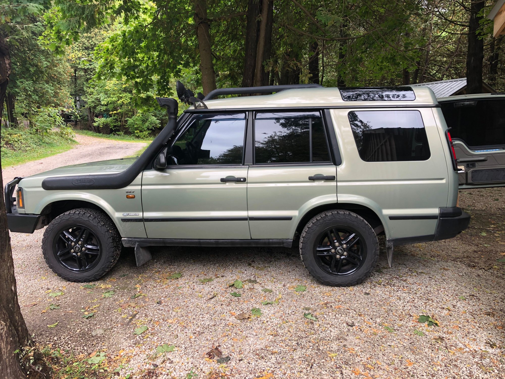 2004 Land Rover Discovery - 2004 discovery - Used - VIN SALTW19404A842448 - 71,000 Miles - 8 cyl - 4WD - Automatic - SUV - Other - Cambridge, ON N1R7J7, Canada