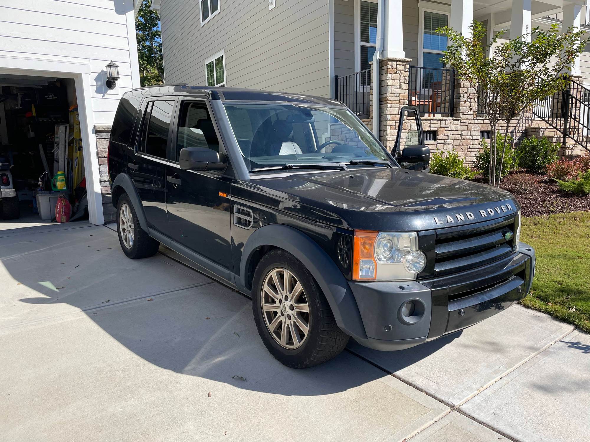 2007 Land Rover LR3 - 2007 LR3 SE V8 $5000 obo - Used - VIN SALAE25477A425967 - 173,671 Miles - 8 cyl - AWD - Automatic - SUV - Black - Raleigh, NC 27540, United States