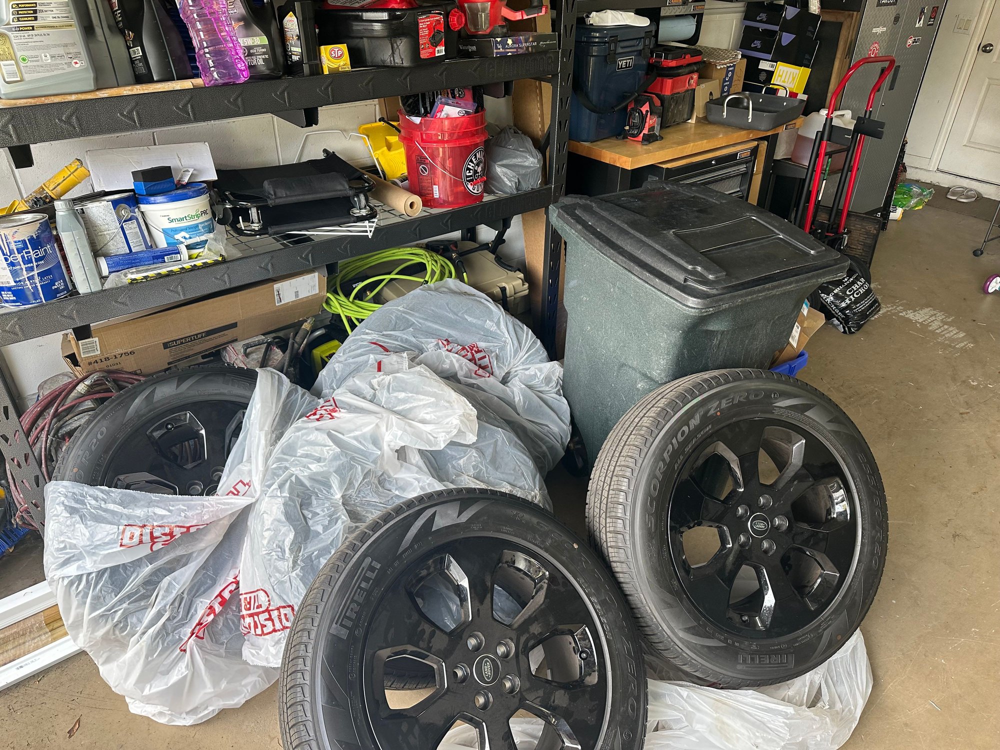 Wheels and Tires/Axles - Gloss black 20 inch defender wheels. - New - 2020 to 2024 Land Rover Defender - Sanford, FL 32773, United States