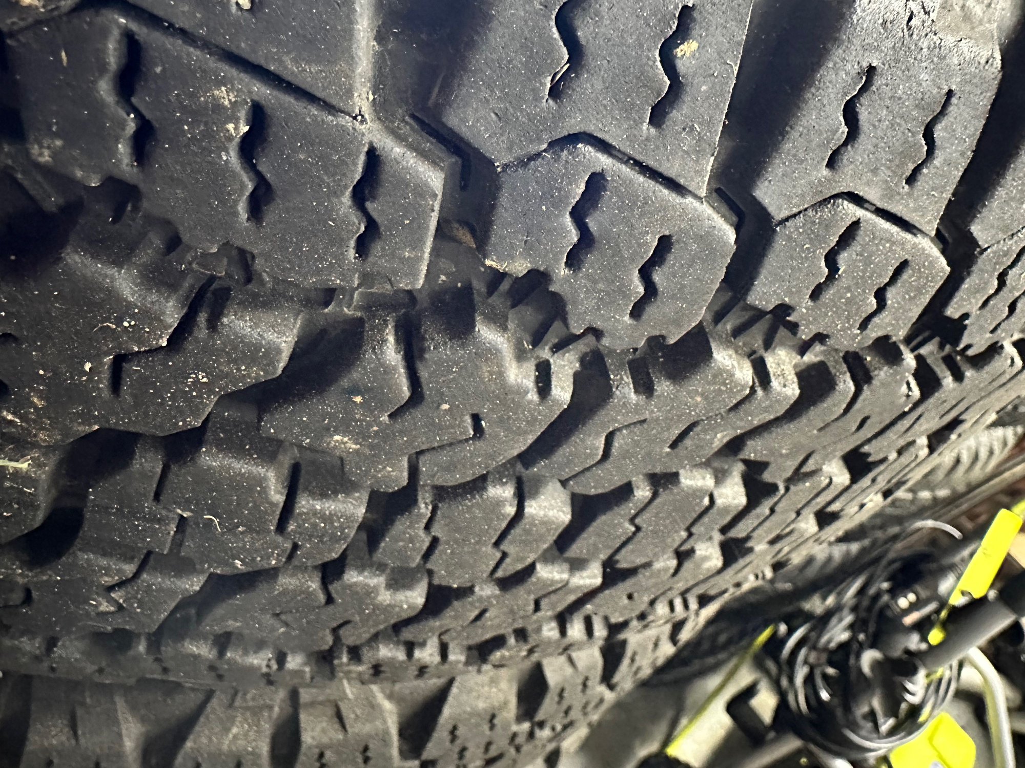 Wheels and Tires/Axles - Defender L663 20" 5095 Wheels and Tires - Used - 0  All Models - Leesburg, VA 20175, United States