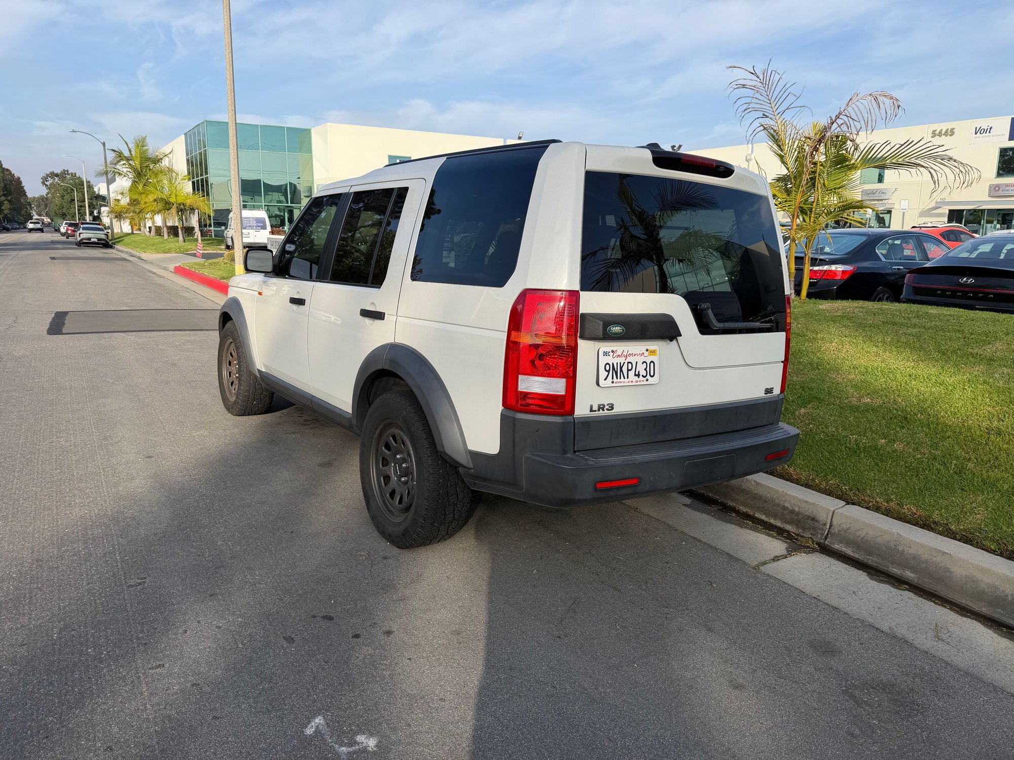 2006 Land Rover LR3 - V6 LR3 for sale - Used - VIN SALAD24466A400612 - 119,853 Miles - 6 cyl - 4WD - Automatic - SUV - White - Huntington Beach, CA 92649, United States