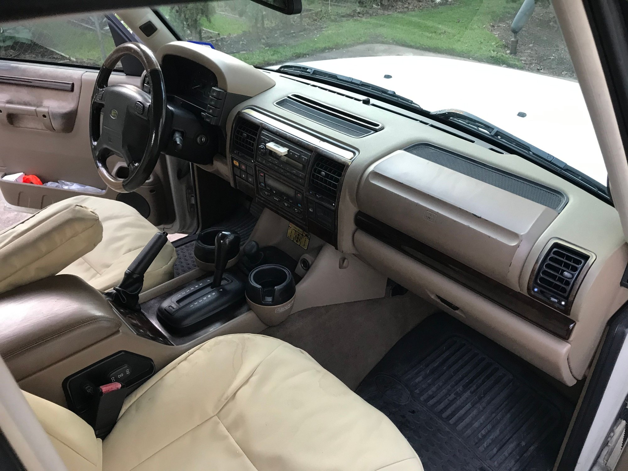 2002 Land Rover Discovery - Survivor 2002 Discovery SE II on frame restorations - Used - VIN SALTY12412A742781 - 241,174 Miles - 8 cyl - AWD - Automatic - SUV - White - Sugar Land, TX 77496, United States