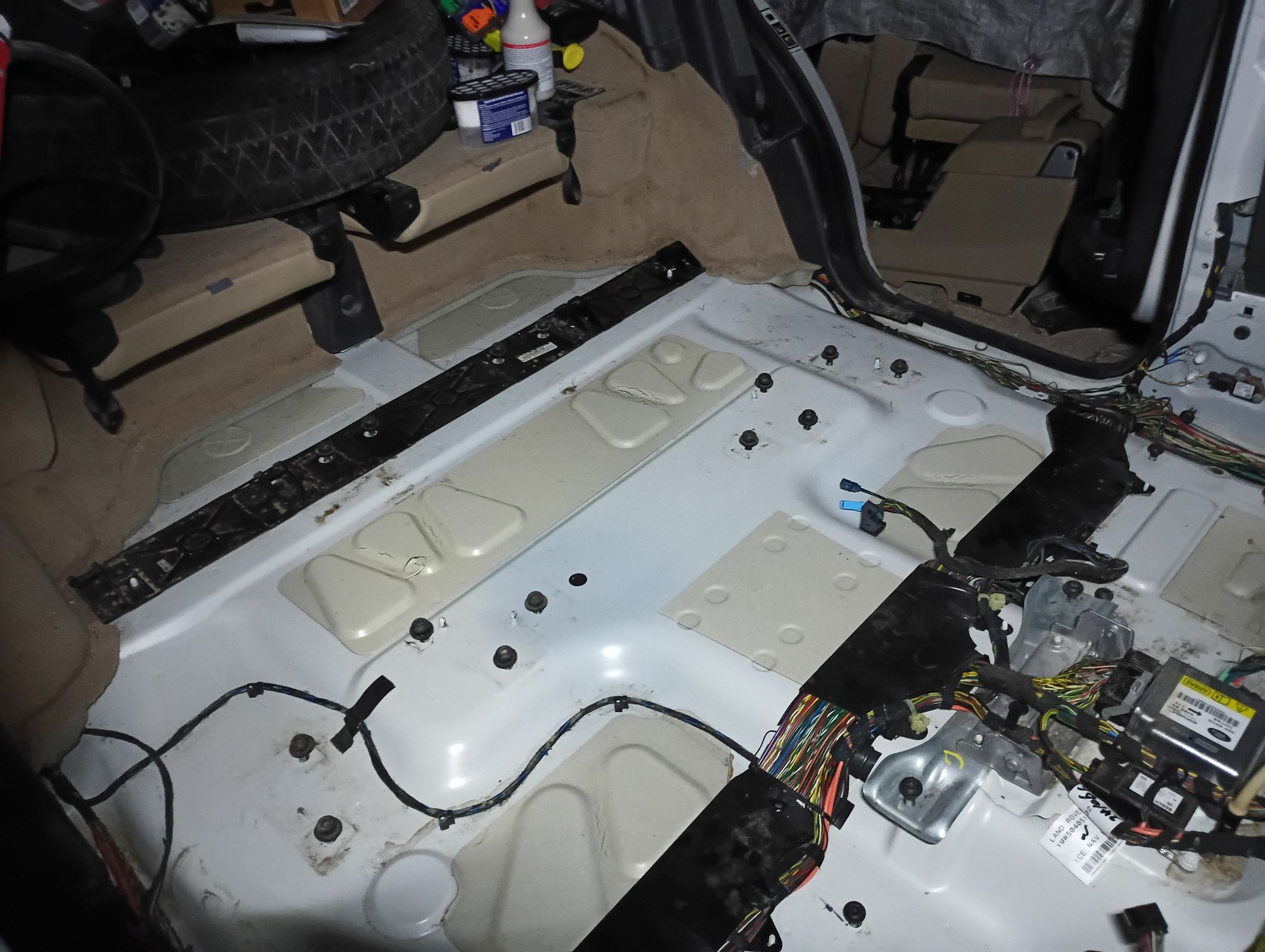 Passenger rear current state.