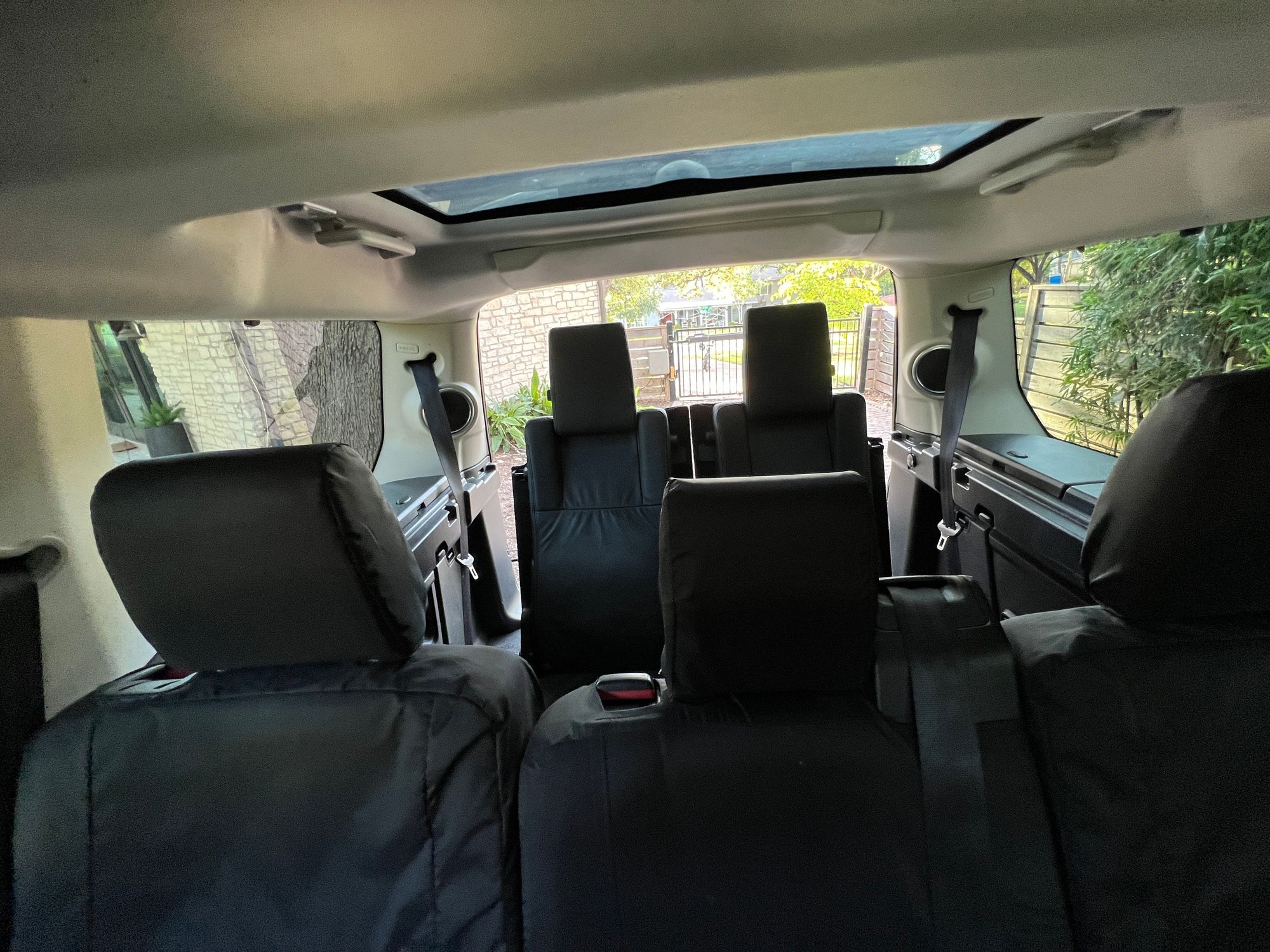 2012 Land Rover LR4 - Single owner 2012 LR4 HSE LUX V8 - Used - VIN SALAK2D4XCA630302 - 90,800 Miles - 8 cyl - 4WD - Automatic - SUV - Gray - Austin, TX 78703, United States
