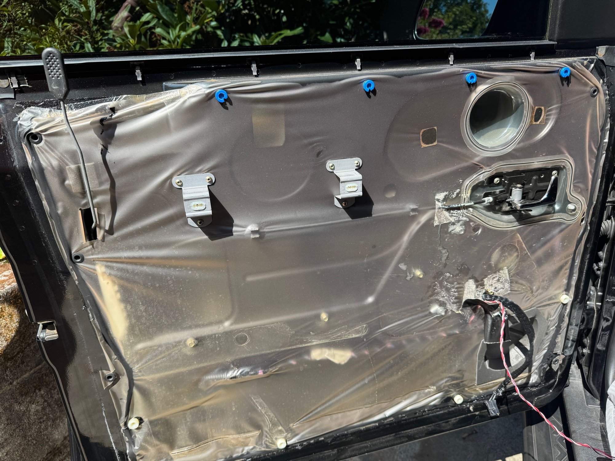 Original door water membrane held up pretty well, usually they are way more thrashed than this. From service history, I think this door has only been open once to replace the regulator in 2014