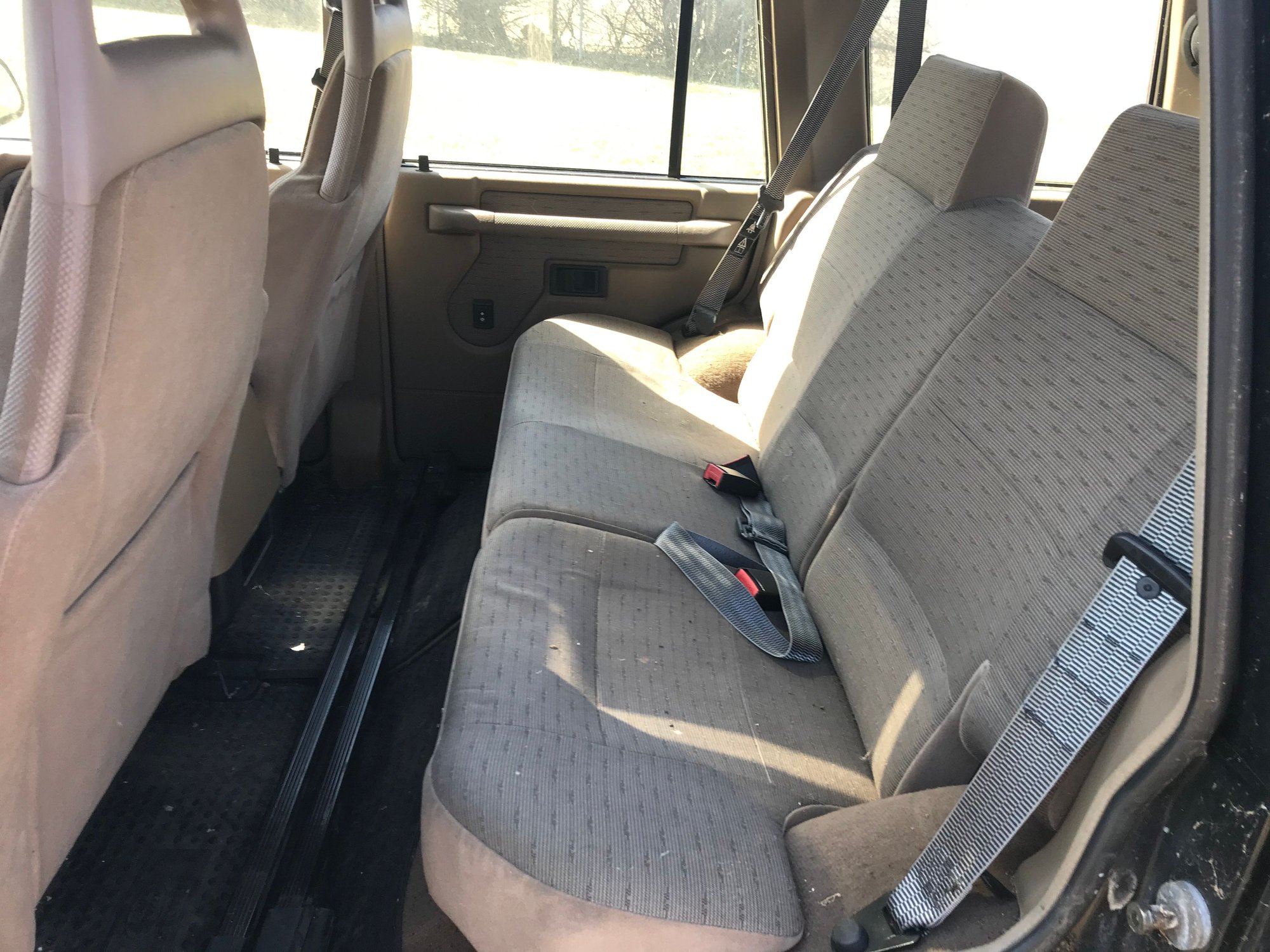 1996 Land Rover Discovery - 1996 Discovery I SD, 5-speed manual - Used - VIN saljy1284ta528752 - 178,000 Miles - Manual - Black - Chestertown, MD 21620, United States