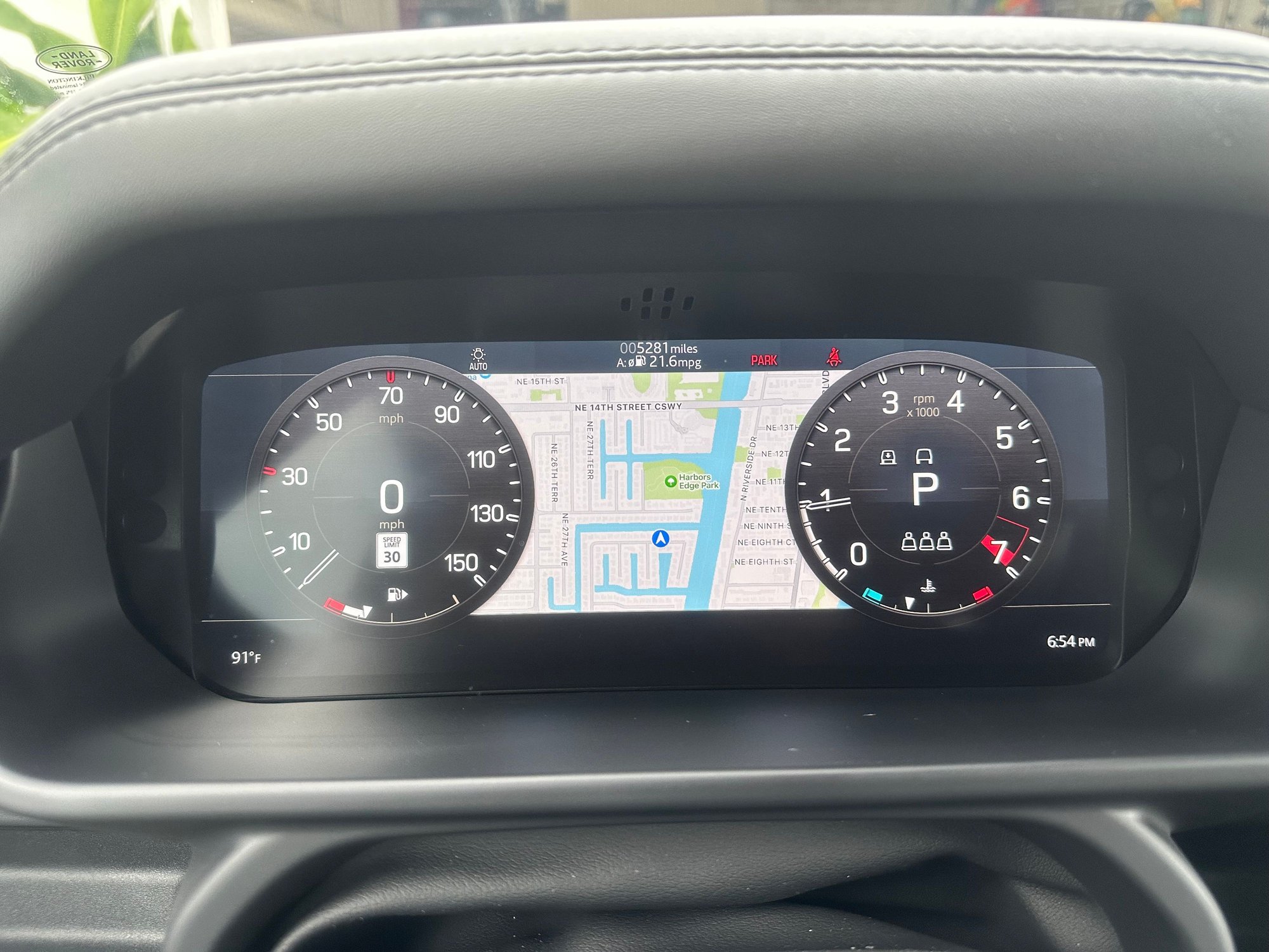 2021 Land Rover Defender - 2021 Defender 90X - Very low miles - Immaculate - Used - VIN SALEX6RU4M2052227 - 5,300 Miles - 6 cyl - SUV - Silver - Pompano Beach, FL 33062, United States