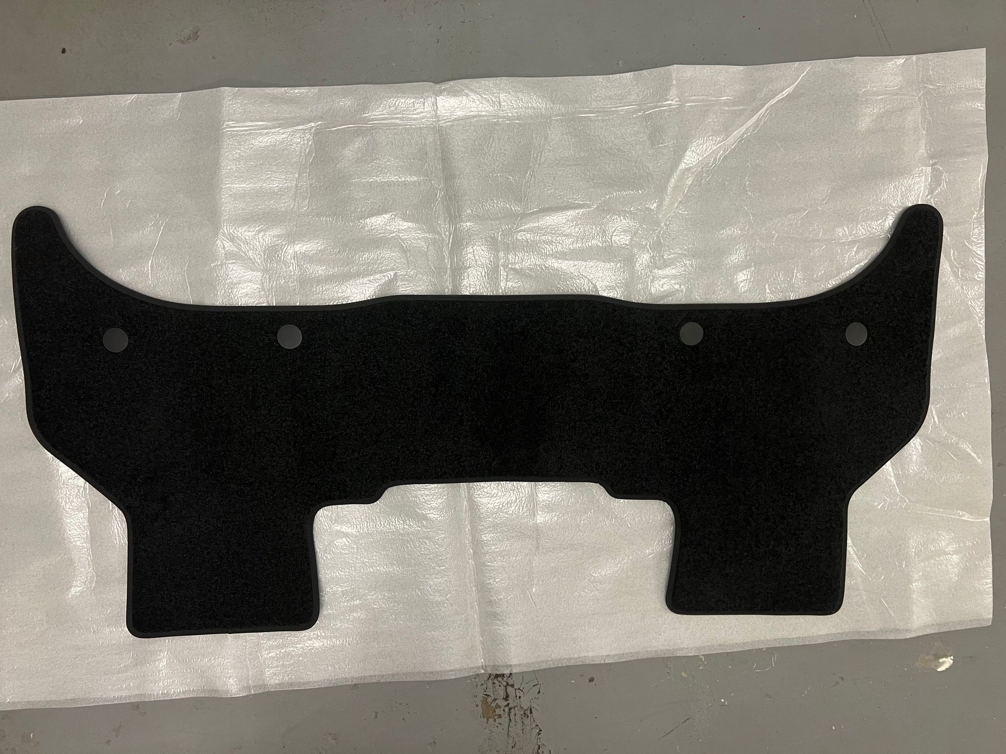 2020 Land Rover Defender - 110 Full Set Carpet Floor Mats (VCPL190104) - Accessories - $50 - Atlanta, GA 30309, United States